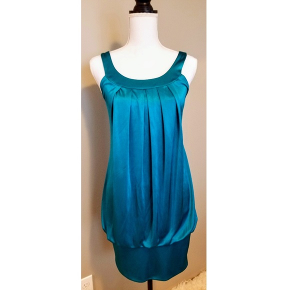 Turquoise Pleated-Front, Fitted Bottom Dress - Picture 2 of 4